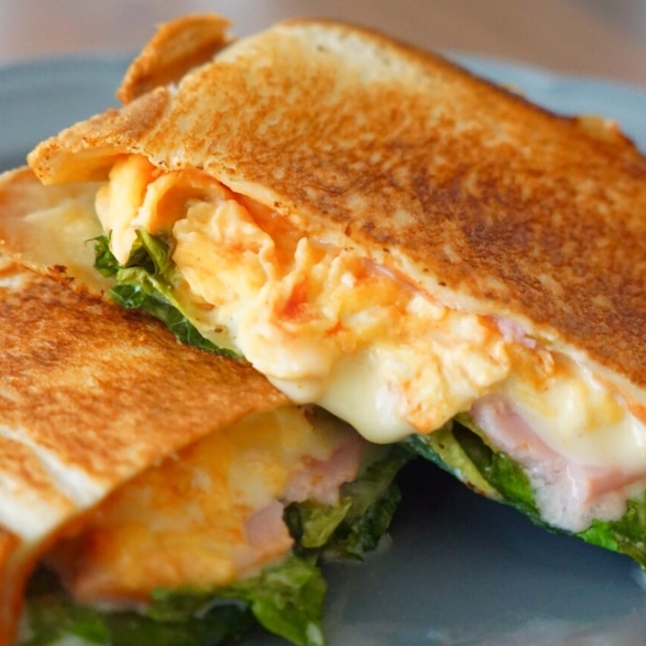 カリッとろっ ハムチーズエッグのホットサンド レシピ 作り方 By あかね れしぴ 楽天レシピ カリッとろっ ハムチーズエッグのホットサンド レシピ 作り方 By あかね れしぴ 楽天レシピ